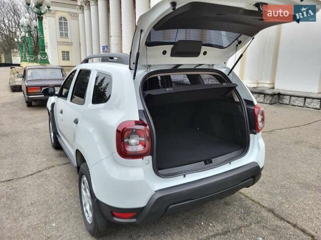 Білий Рено Дастер, об'ємом двигуна 1.5 л та пробігом 43 тис. км за 15800 $, фото 24 на Automoto.ua