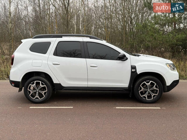 Білий Рено Дастер, об'ємом двигуна 1.46 л та пробігом 150 тис. км за 18200 $, фото 3 на Automoto.ua