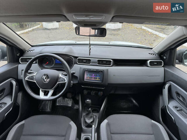 Белый Рено Дастер, объемом двигателя 1.46 л и пробегом 130 тыс. км за 14900 $, фото 20 на Automoto.ua