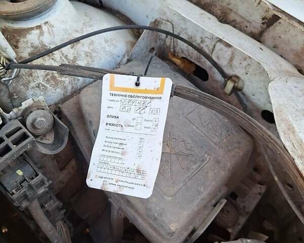 Белый Рено Дастер, объемом двигателя 1.46 л и пробегом 299 тыс. км за 16500 $, фото 2 на Automoto.ua