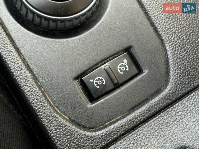 Білий Рено Дастер, об'ємом двигуна 1.46 л та пробігом 159 тис. км за 18800 $, фото 42 на Automoto.ua