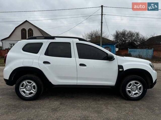 Белый Рено Дастер, объемом двигателя 1.6 л и пробегом 59 тыс. км за 13450 $, фото 12 на Automoto.ua