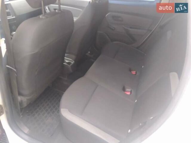 Белый Рено Дастер, объемом двигателя 1.6 л и пробегом 79 тыс. км за 12200 $, фото 11 на Automoto.ua