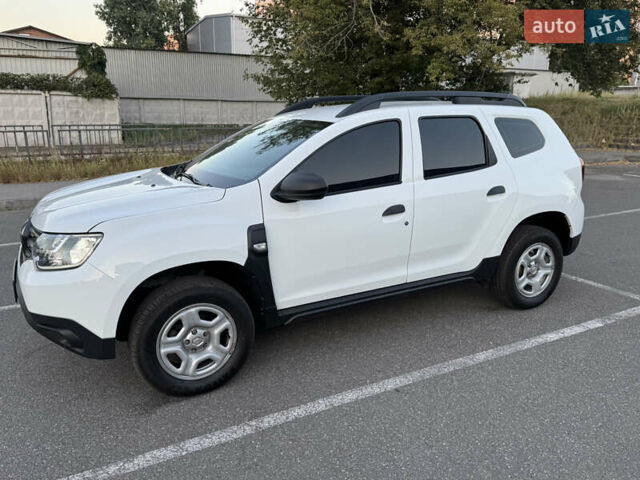 Білий Рено Дастер, об'ємом двигуна 1.6 л та пробігом 108 тис. км за 14300 $, фото 3 на Automoto.ua