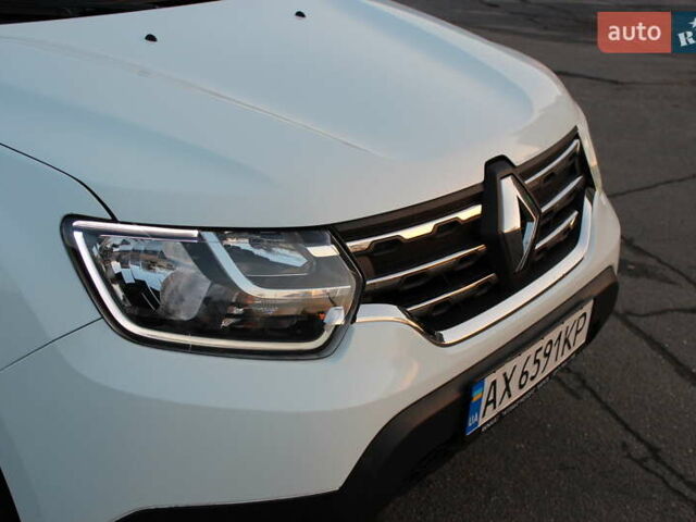 Білий Рено Дастер, об'ємом двигуна 1.5 л та пробігом 120 тис. км за 16900 $, фото 6 на Automoto.ua