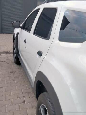 Рено Дастер 2021 у Одесі на Automoto.ua Білий Рено Дастер, об'ємом двигуна 1.6 л та пробігом 48 тис. км за 14800 $, фото 8 на Automoto.ua