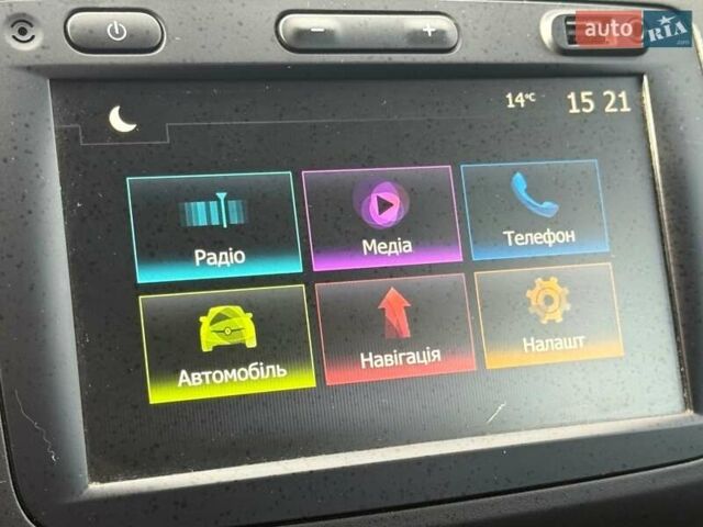 Білий Рено Дастер, об'ємом двигуна 1.46 л та пробігом 159 тис. км за 18800 $, фото 37 на Automoto.ua