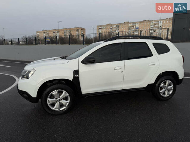 Білий Рено Дастер, об'ємом двигуна 1.6 л та пробігом 28 тис. км за 16800 $, фото 12 на Automoto.ua