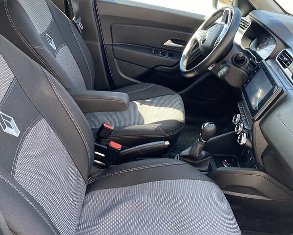 Белый Рено Дастер, объемом двигателя 1.5 л и пробегом 122 тыс. км за 17899 $, фото 14 на Automoto.ua