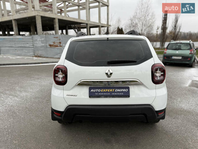 Белый Рено Дастер, объемом двигателя 1.6 л и пробегом 95 тыс. км за 15500 $, фото 4 на Automoto.ua