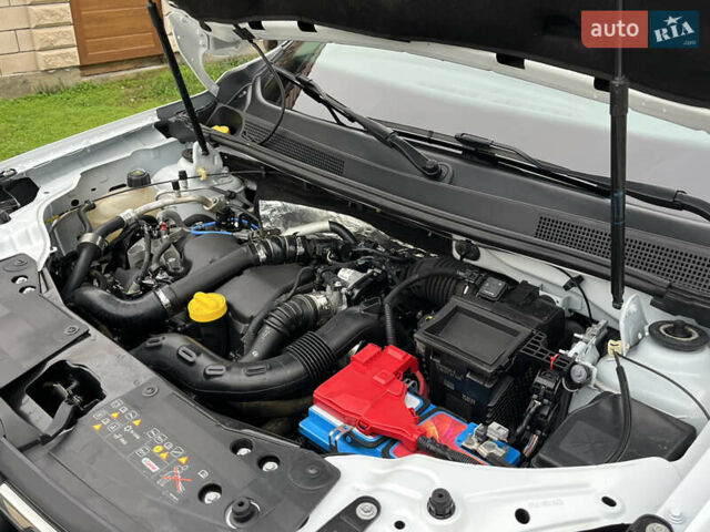 Білий Рено Дастер, об'ємом двигуна 1.46 л та пробігом 92 тис. км за 16900 $, фото 66 на Automoto.ua