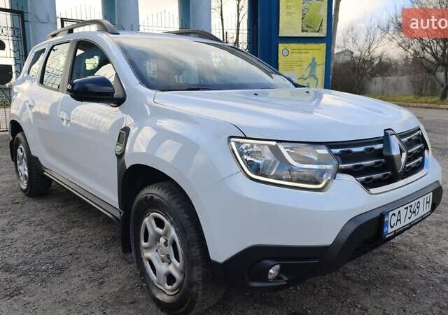 Белый Рено Дастер, объемом двигателя 1.5 л и пробегом 80 тыс. км за 13500 $, фото 13 на Automoto.ua