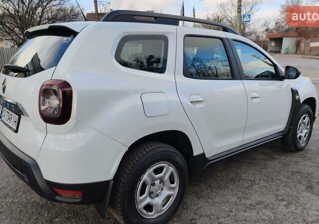 Белый Рено Дастер, объемом двигателя 1.5 л и пробегом 80 тыс. км за 13500 $, фото 9 на Automoto.ua