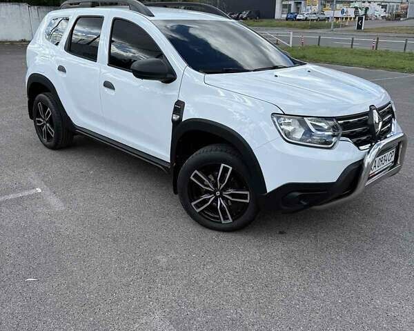 Белый Рено Дастер, объемом двигателя 1.46 л и пробегом 98 тыс. км за 18400 $, фото 10 на Automoto.ua