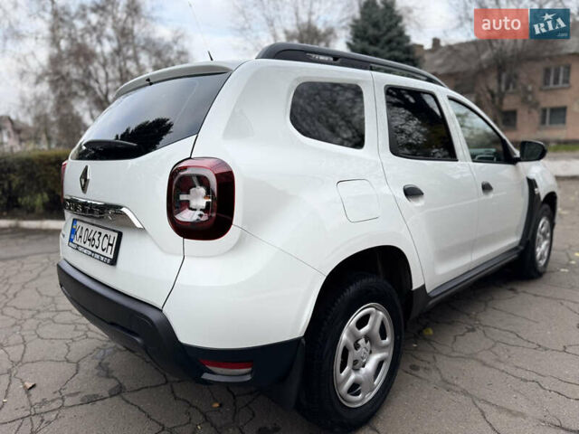 Белый Рено Дастер, объемом двигателя 1.46 л и пробегом 130 тыс. км за 14900 $, фото 5 на Automoto.ua