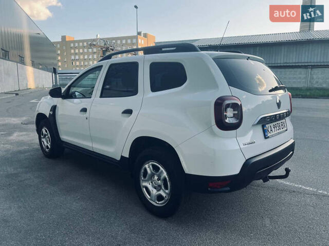 Білий Рено Дастер, об'ємом двигуна 1.6 л та пробігом 128 тис. км за 11000 $, фото 12 на Automoto.ua