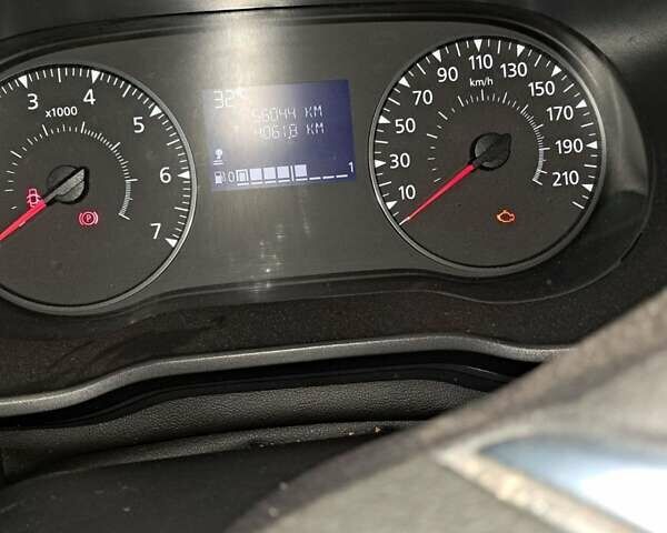 Белый Рено Дастер, объемом двигателя 1.46 л и пробегом 56 тыс. км за 17600 $, фото 19 на Automoto.ua