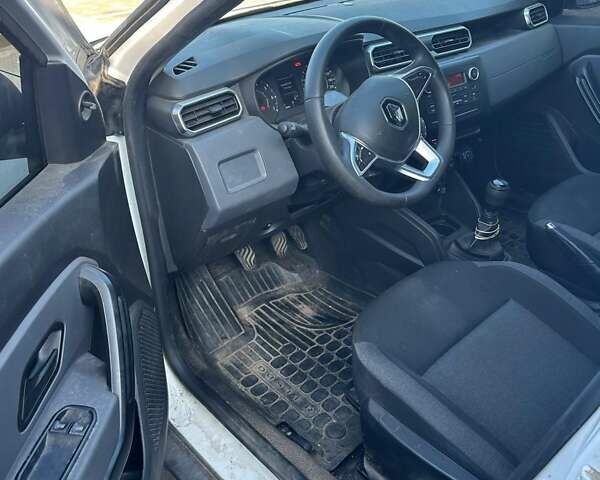 Белый Рено Дастер, объемом двигателя 1.46 л и пробегом 177 тыс. км за 12500 $, фото 1 на Automoto.ua