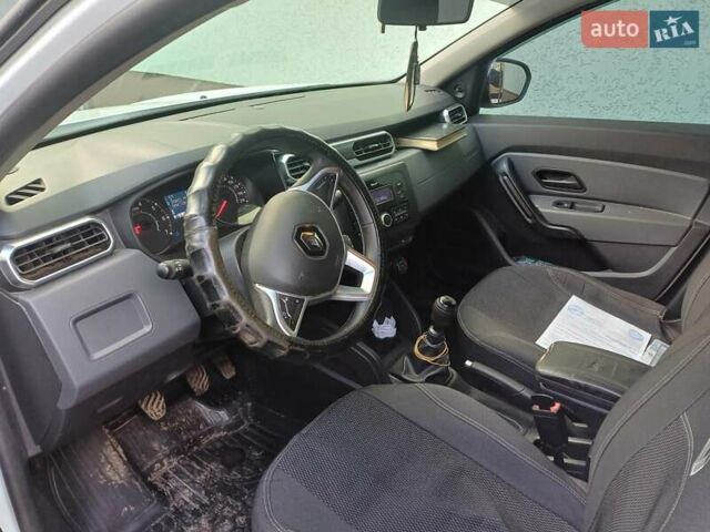 Белый Рено Дастер, объемом двигателя 1.46 л и пробегом 122 тыс. км за 17500 $, фото 1 на Automoto.ua