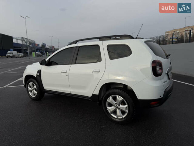 Білий Рено Дастер, об'ємом двигуна 1.6 л та пробігом 28 тис. км за 16800 $, фото 20 на Automoto.ua