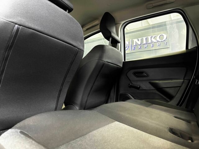 Белый Рено Дастер, объемом двигателя 1.5 л и пробегом 181 тыс. км за 14000 $, фото 19 на Automoto.ua