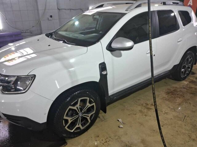 Белый Рено Дастер, объемом двигателя 1.5 л и пробегом 134 тыс. км за 17300 $, фото 2 на Automoto.ua