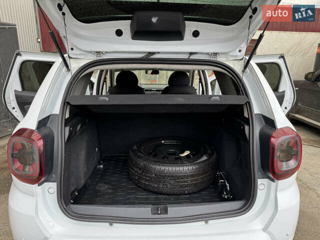 Рено Дастер 2021 в Подольск (Котовск) на Automoto.ua Белый Рено Дастер, объемом двигателя 1.46 л и пробегом 99 тыс. км за 15500 $, фото 16 на Automoto.ua