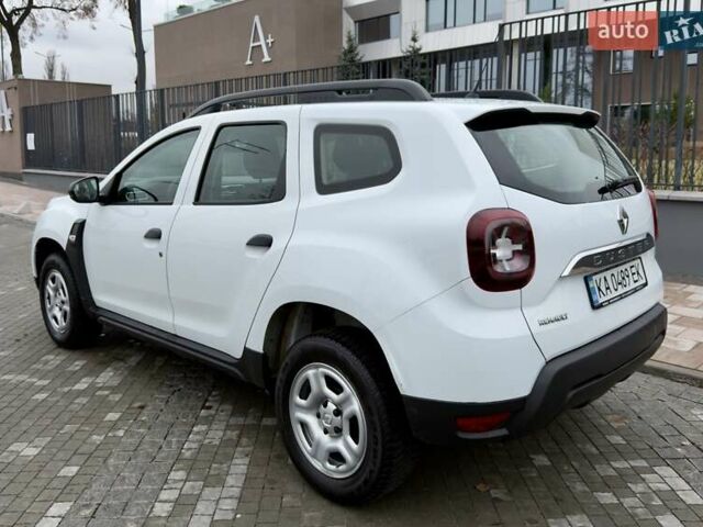 Белый Рено Дастер, объемом двигателя 1.5 л и пробегом 112 тыс. км за 13800 $, фото 3 на Automoto.ua