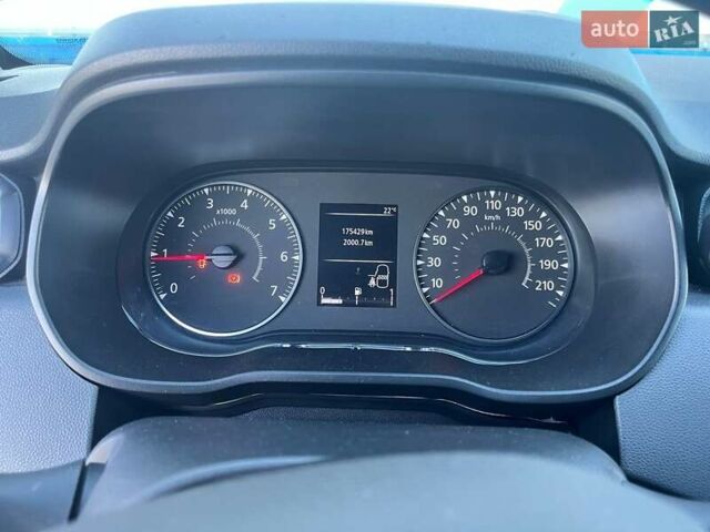 Білий Рено Дастер, об'ємом двигуна 1.46 л та пробігом 175 тис. км за 14900 $, фото 11 на Automoto.ua
