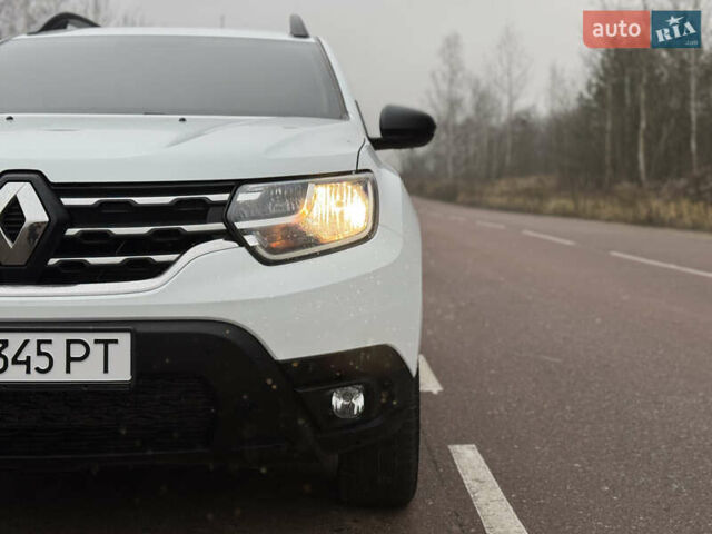 Білий Рено Дастер, об'ємом двигуна 1.46 л та пробігом 150 тис. км за 18200 $, фото 9 на Automoto.ua