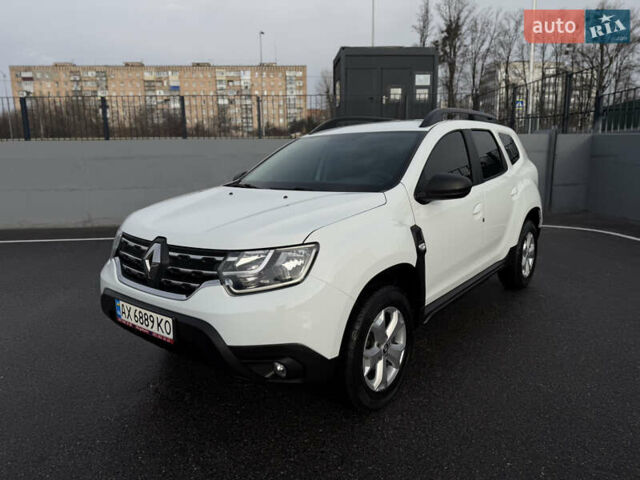 Білий Рено Дастер, об'ємом двигуна 1.6 л та пробігом 28 тис. км за 16800 $, фото 7 на Automoto.ua