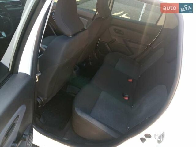 Белый Рено Дастер, объемом двигателя 1.5 л и пробегом 47 тыс. км за 17700 $, фото 7 на Automoto.ua