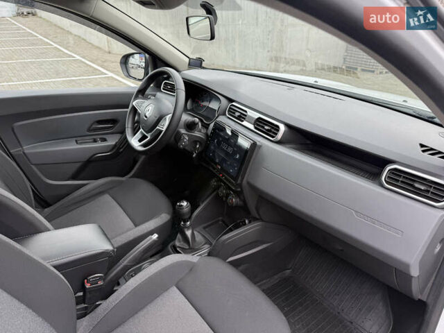 Белый Рено Дастер, объемом двигателя 1.5 л и пробегом 78 тыс. км за 17300 $, фото 8 на Automoto.ua