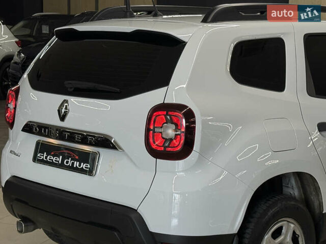 Белый Рено Дастер, объемом двигателя 1.46 л и пробегом 140 тыс. км за 17299 $, фото 10 на Automoto.ua