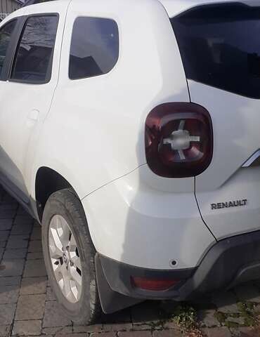 Белый Рено Дастер, объемом двигателя 1.6 л и пробегом 24 тыс. км за 17500 $, фото 11 на Automoto.ua