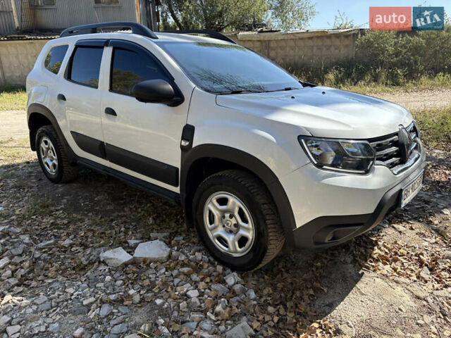 Белый Рено Дастер, объемом двигателя 1.6 л и пробегом 75 тыс. км за 13900 $, фото 3 на Automoto.ua