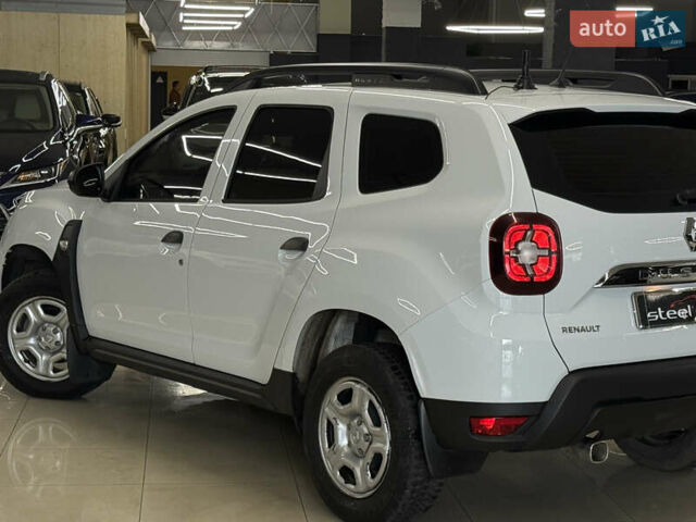 Белый Рено Дастер, объемом двигателя 1.46 л и пробегом 140 тыс. км за 17299 $, фото 13 на Automoto.ua