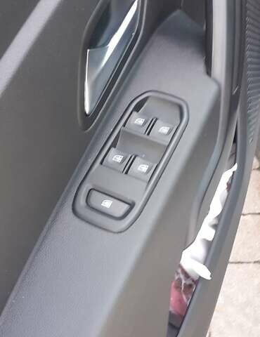 Белый Рено Дастер, объемом двигателя 1.6 л и пробегом 24 тыс. км за 17500 $, фото 6 на Automoto.ua