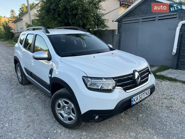 Білий Рено Дастер, об'ємом двигуна 1.6 л та пробігом 5 тис. км за 16900 $, фото 3 на Automoto.ua