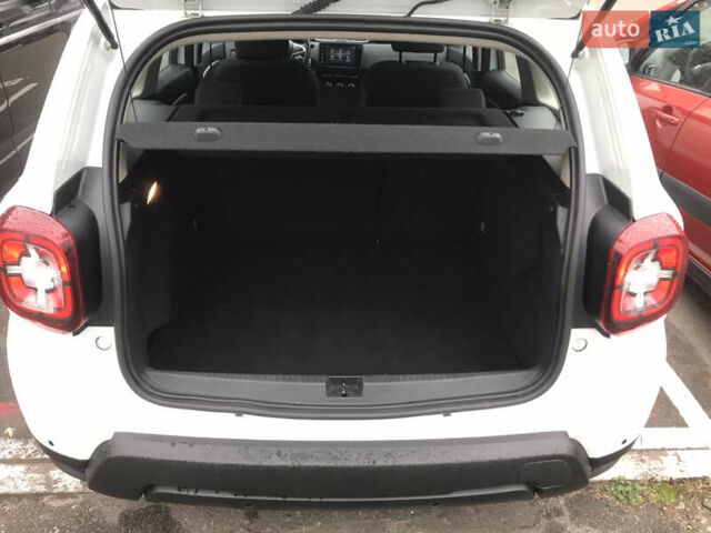 Білий Рено Дастер, об'ємом двигуна 1.5 л та пробігом 20 тис. км за 17300 $, фото 23 на Automoto.ua