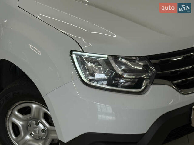 Белый Рено Дастер, объемом двигателя 1.46 л и пробегом 140 тыс. км за 17299 $, фото 6 на Automoto.ua