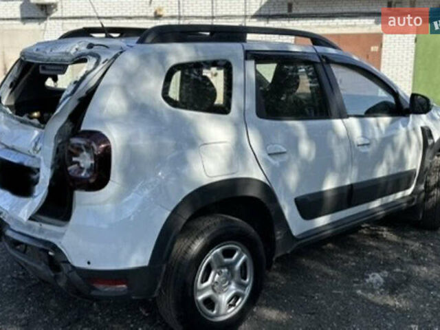 Білий Рено Дастер, об'ємом двигуна 1.6 л та пробігом 5 тис. км за 16900 $, фото 11 на Automoto.ua