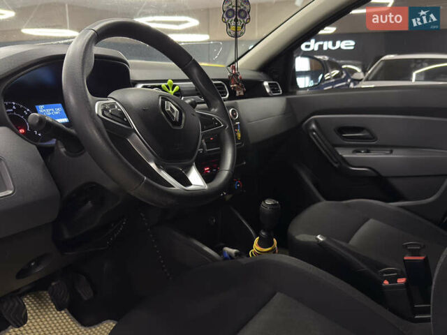 Белый Рено Дастер, объемом двигателя 1.46 л и пробегом 140 тыс. км за 17299 $, фото 17 на Automoto.ua