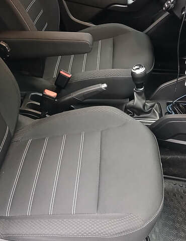 Белый Рено Дастер, объемом двигателя 1.6 л и пробегом 33 тыс. км за 16200 $, фото 29 на Automoto.ua