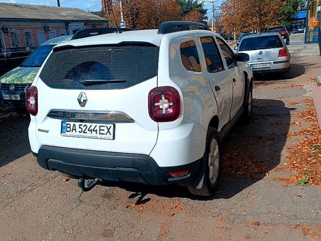 Білий Рено Дастер, об'ємом двигуна 1.6 л та пробігом 35 тис. км за 13000 $, фото 1 на Automoto.ua