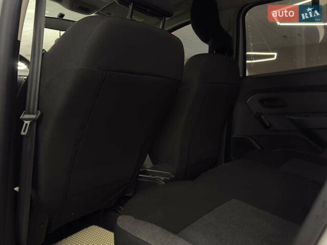 Белый Рено Дастер, объемом двигателя 1.46 л и пробегом 140 тыс. км за 17299 $, фото 21 на Automoto.ua