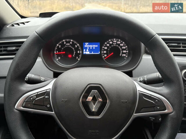 Белый Рено Дастер, объемом двигателя 1.6 л и пробегом 75 тыс. км за 12999 $, фото 13 на Automoto.ua