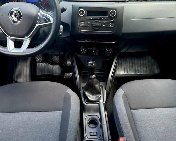 Белый Рено Дастер, объемом двигателя 1.5 л и пробегом 63 тыс. км за 16500 $, фото 9 на Automoto.ua
