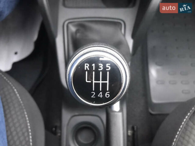 Білий Рено Дастер, об'ємом двигуна 1.5 л та пробігом 20 тис. км за 17300 $, фото 21 на Automoto.ua