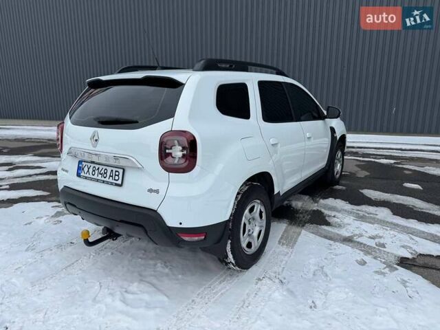 Белый Рено Дастер, объемом двигателя 1.5 л и пробегом 42 тыс. км за 20000 $, фото 6 на Automoto.ua